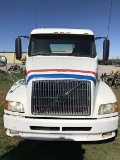 2003 Volvo Semi Truck