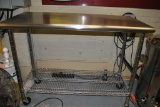 STAINLESS STEEL TABLE WITH LOWER GRATE STYLE