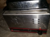 ELECTRIC ROASTER WITH INSERTS AND LID