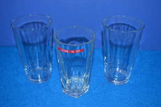 CRATE OF MISC WATER GLASSES
