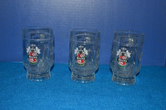 BOX OF (9) BECK'S SHORT GLASS MUGS