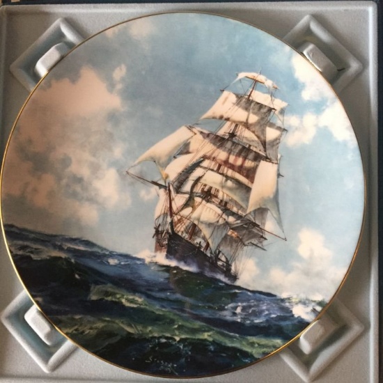 ROYAL DOULTON COLLECTORS INTERNATIONAL COLLECTORS