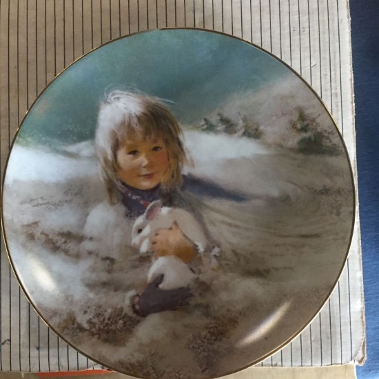 COLLECTORS PLATE "SNOW BUNNY", (1980), THORTON UTZ,