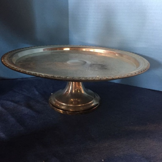 ELEGANT SILVERPLATED CAKE STAND