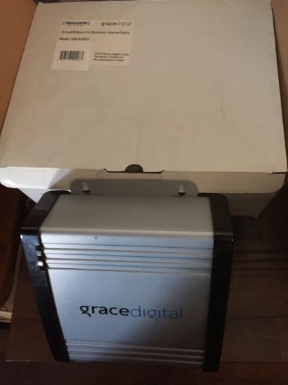 BOX WITH GRACE DIGITAL SIRIUS XM MUSIC FOR BUSINESS,
