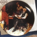 KNOWLES COLLECTORS PLATE BY NORMAN ROCKWELL WITH