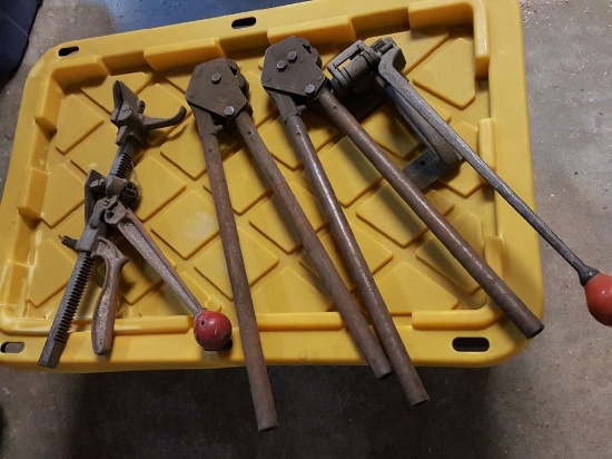 ASSORTED BANDING TOOLS