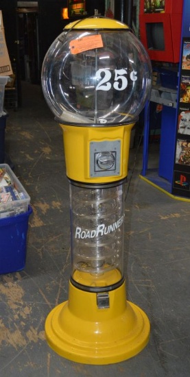 ROADRUNNER COIN OPERATED GUMBALL MACHINE WITH KEY
