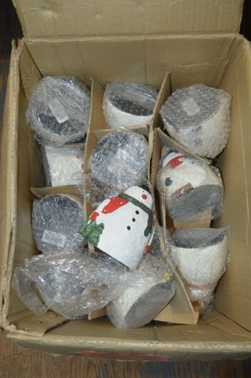 LOT OF PORCELIAN SNOWMENT (NEW)