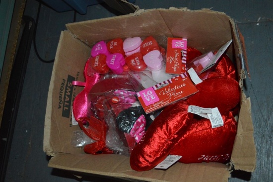 MISC. VALENTINE DECORATIONS IN BOX