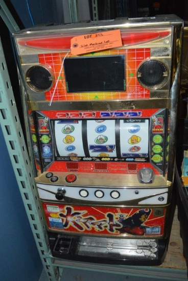 SMALL SLOT MACHINE