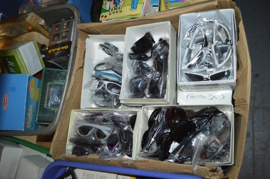 100'S OF MIXED SUNGLASSES IN BOX