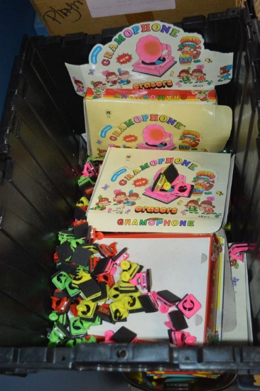 100'S OF VINTAGE GRAMOPHONE ERASERS