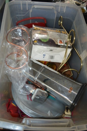 MISC. HOUSEHOLD ITEMS IN CLEAR BIN