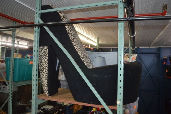 CHEETAH PRINT STILLETTO SHOE CHAIR