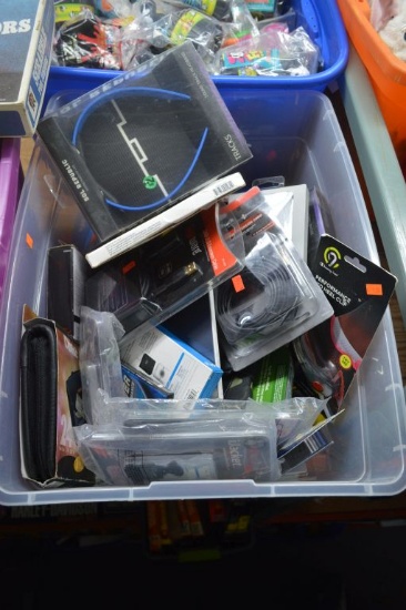 NEW PACKED SMALL ELECTRONICS IN CLEAR BIN