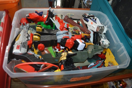MIXED TOY VEHICLE LOT IN CLEAR BIN