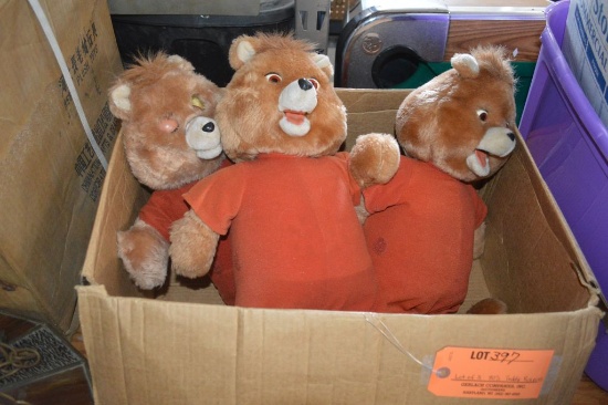 LOT OF (3) 1980'S TEDDY RUXPINS
