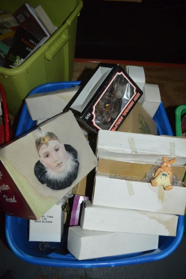 MIXED NOVELTY ITEMS IN BLUE BIN