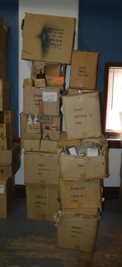 1,000 PLUS TRINKETS, NEW IN BOXES