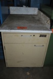 METAL CABINET WITH SINGLE DOOR AND ONE DRAWER,