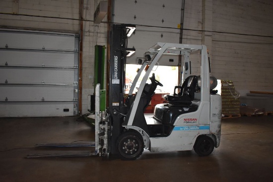 2013 NISSAN RIDE ON FORK TRUCK,