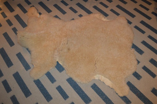 SHEEP SKIN HIDE, APPROX. 50" TOP TO BOTTOM