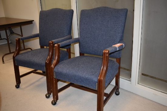 (5) MATCHING BLUE CLOTH CONFERENCE ROOM CHAIRS ON CASTERS