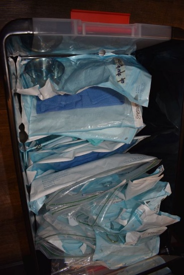 STERILE INSTRUMENT DRAPES IN BLACK BIN
