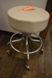 PHYSICIANS ROLLER STOOL, 14