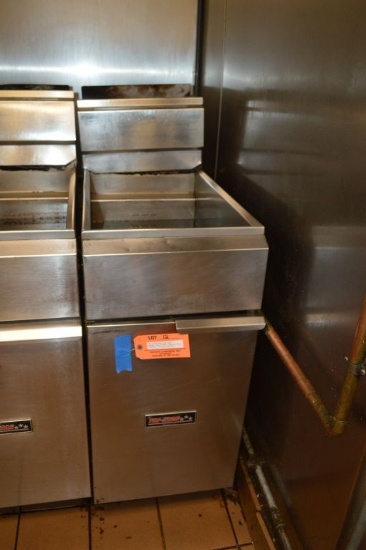 TRI-STAR TWO BIN DEEP FRYER, GAS FIRED, ANALOG DIAL CONTROL