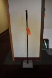 RUBBERMAID DUAL ACTION 4213 SWEEPER
