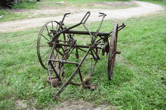 ANTIQUE CULTIVATOR