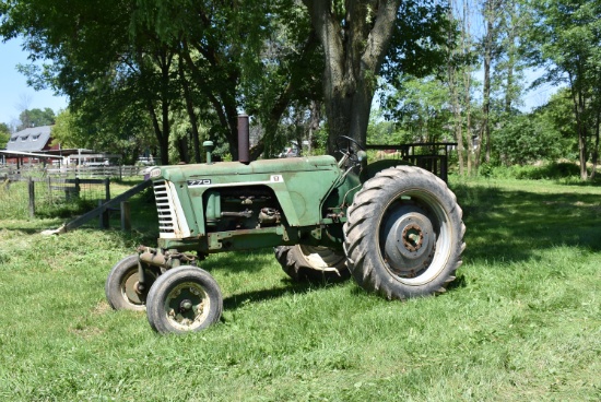 OLIVER FARM TRACTOR ROW CROP 770, PTO, S/N: 37-1488