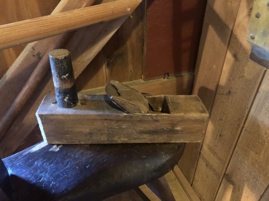 ANTIQUE WOOD HAND PLANE