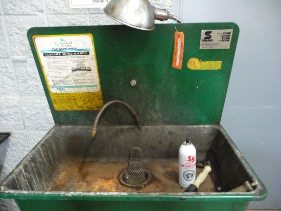 SAFETY KLEEN PARTS WASHER, MODEL 23.0,