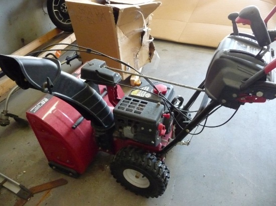 CRAFTSMAN 26" ELECTRIC START WALK-BEHIND SNOW BLOWER, 208CC