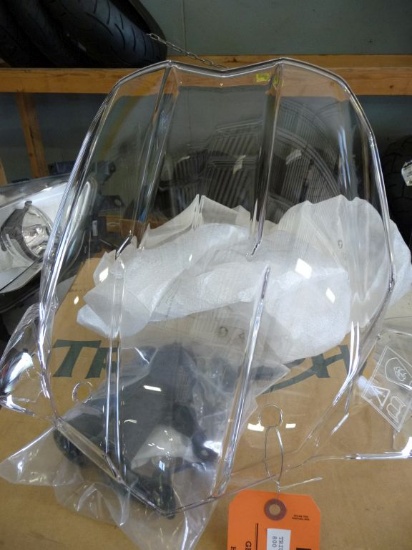 TRIUMPH WIND SCREEN, TIGER 800 AND SET OF HAND GRIPS