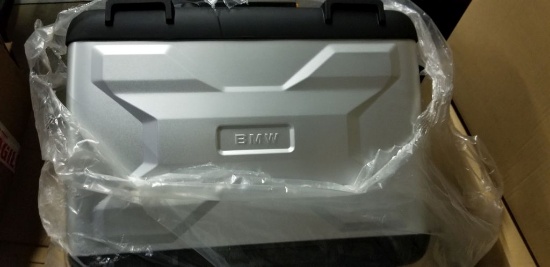 BMW RIGHT SIDE CASE PART 3 77 41 8 567 204