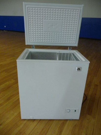 IGLOO CHEST TYPE FREEZER, 5.1 CU. FT.,