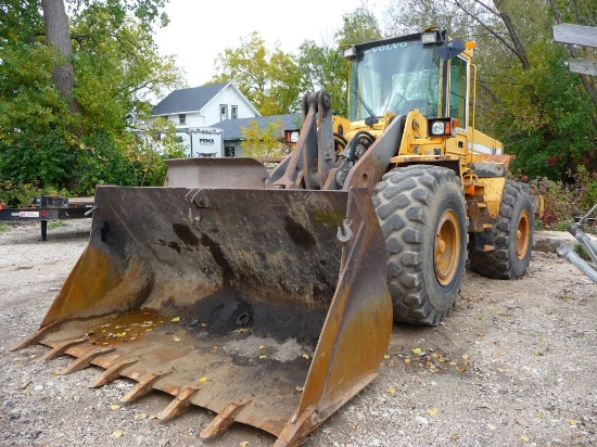 1996 L120C VOLVO LOADER, 4 YARD BUCKET,