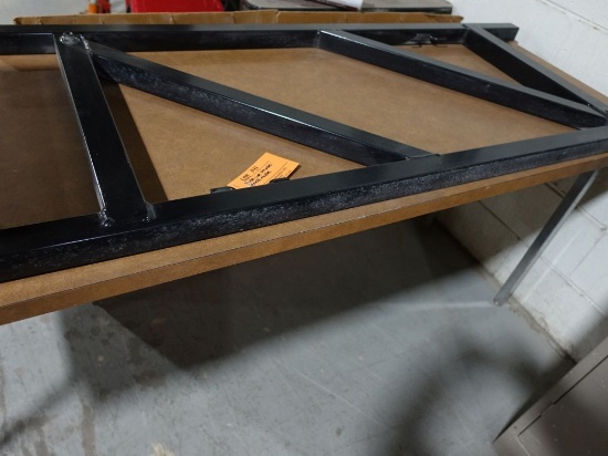 PICK-UP TRUCK STOCK RACK