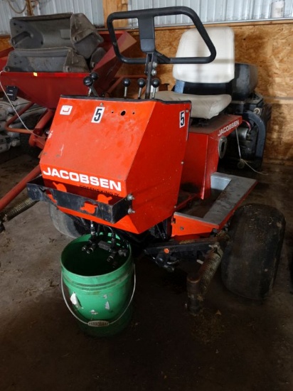 JACOBSEN RIDE ON GREENS MOWER, MODEL GREENS KING IV,