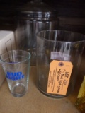 (7) BUD LIGHT GLASSES AND (2) GLASS JARS