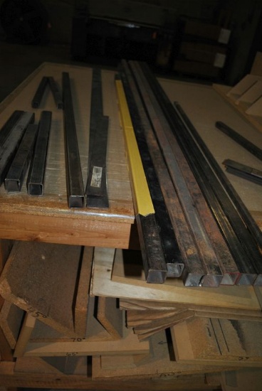 LARGE ASSORTMENT OF 1" x 1"  SQUARE WEIGHT TUBES,