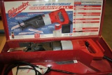 MILWAUKEE SAWZALL, CAT. 6528 WITH CASE