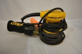 DEWALT RANDOM ORBIT PALM SANDER MODEL DW421