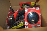 BOX OF GATOR GRIT PAINT & RUST REMOVER WHEELS