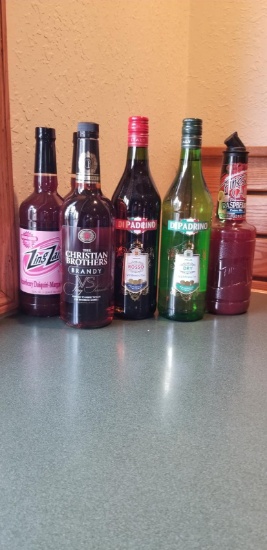6 BOTTLES OF LIQUOR: 2 VERMOUTH, 1 CHRISTIAN BROTHERS BRANDY,