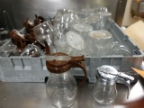 TRAY OF SYRUP DISPENSERS